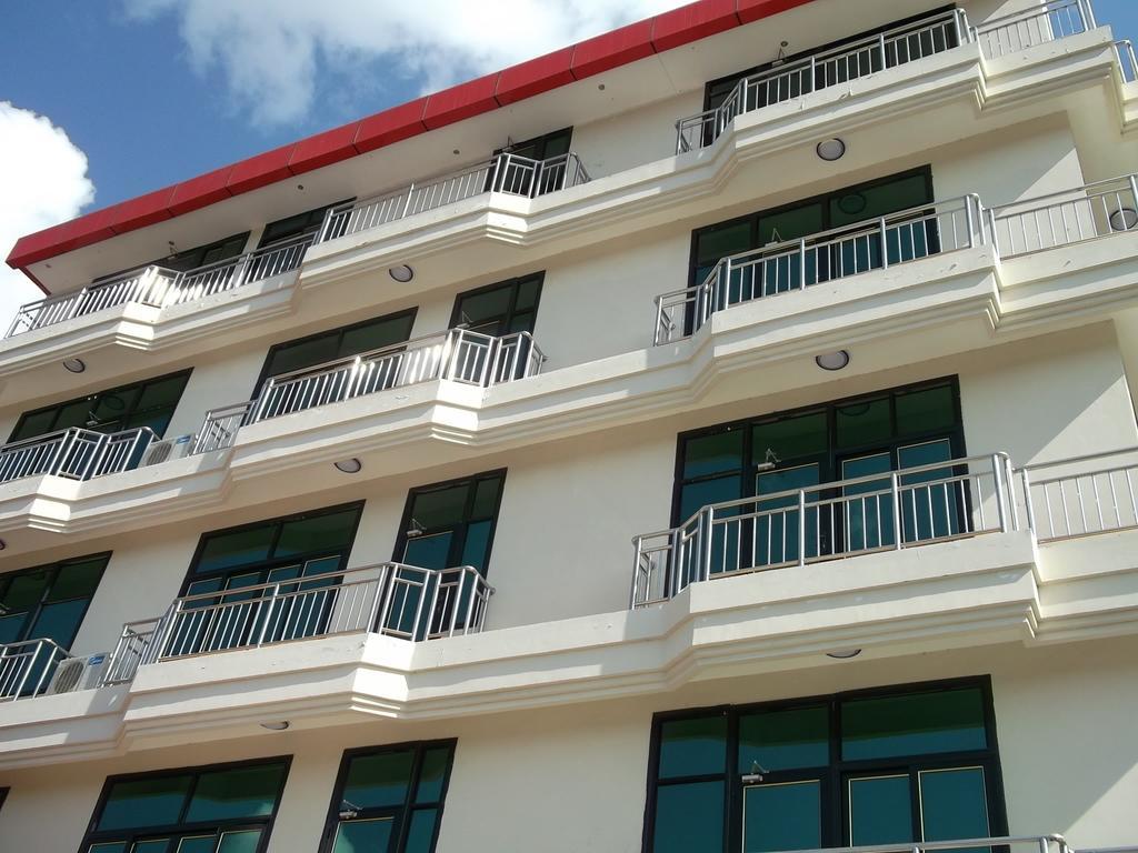 Star City Hotel Daressalam Exterior foto
