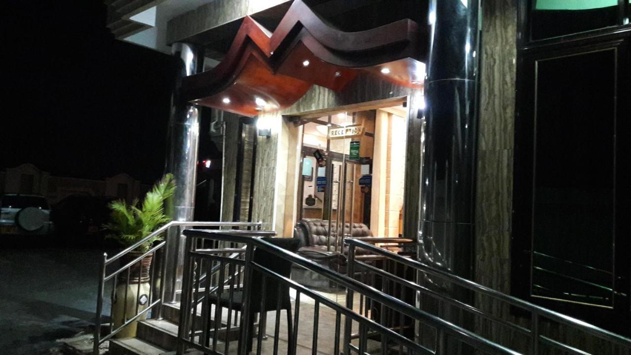 Star City Hotel Daressalam Exterior foto
